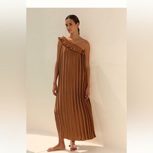 Elegant Brown One-Shoulder Dress